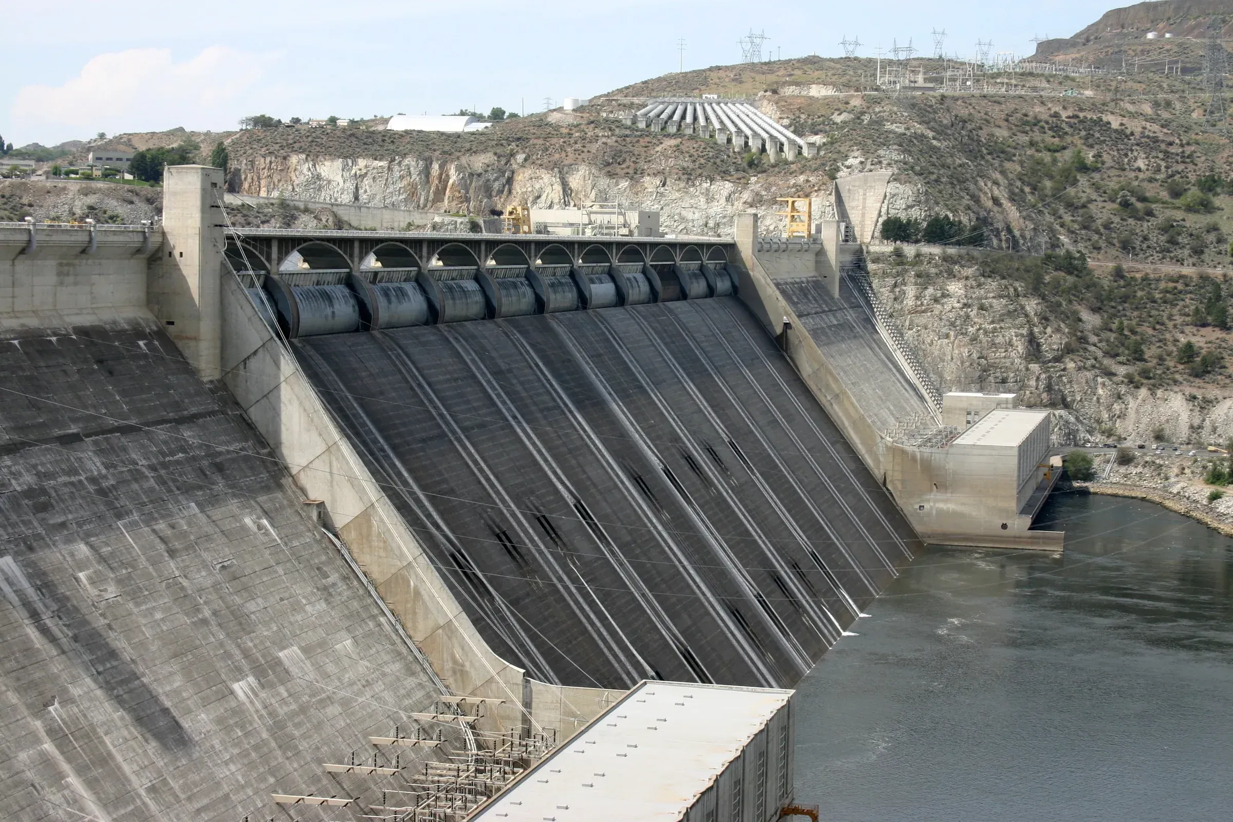 Grand Coulee Dam spillway, Washington
